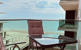 Sea View Luxury Apartament